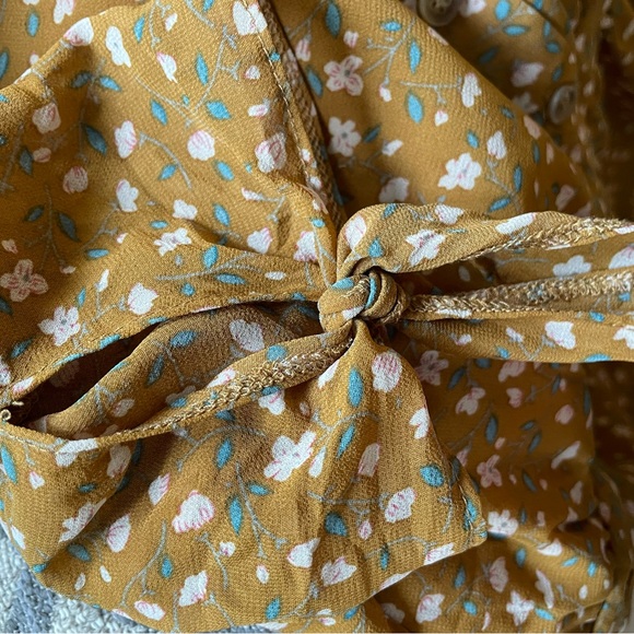 Mustard tie sleeve button front dress from Piper & Scoot size XS - Picture 4 of 4